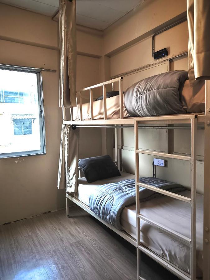 Youyen Hostel Банкок Екстериор снимка