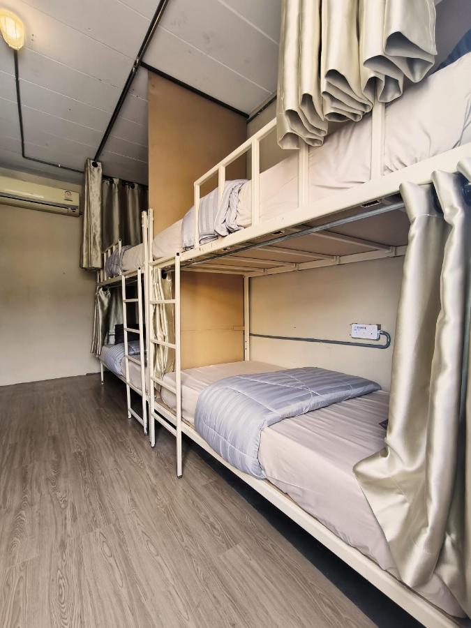 Youyen Hostel Банкок Екстериор снимка