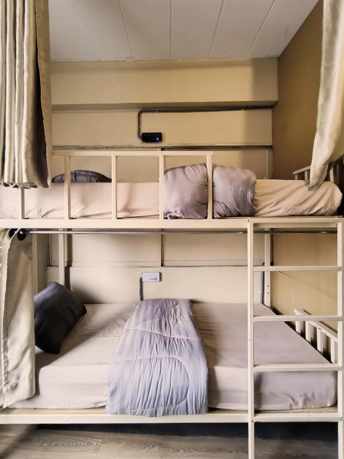 Youyen Hostel Банкок Екстериор снимка