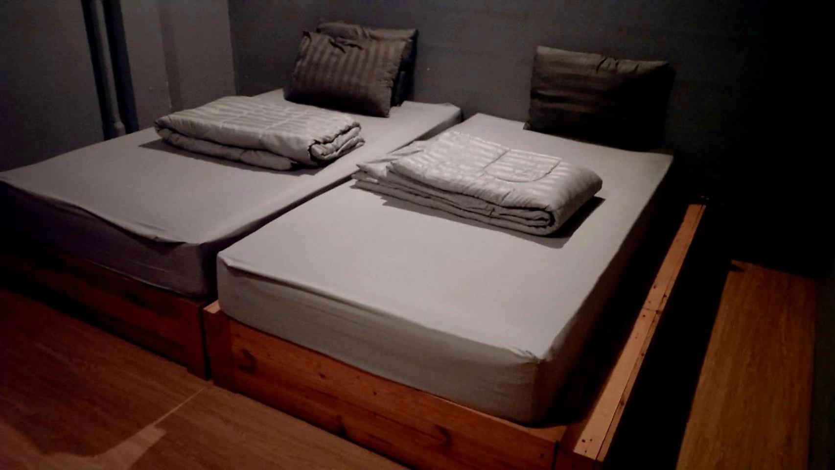 Youyen Hostel Банкок Екстериор снимка
