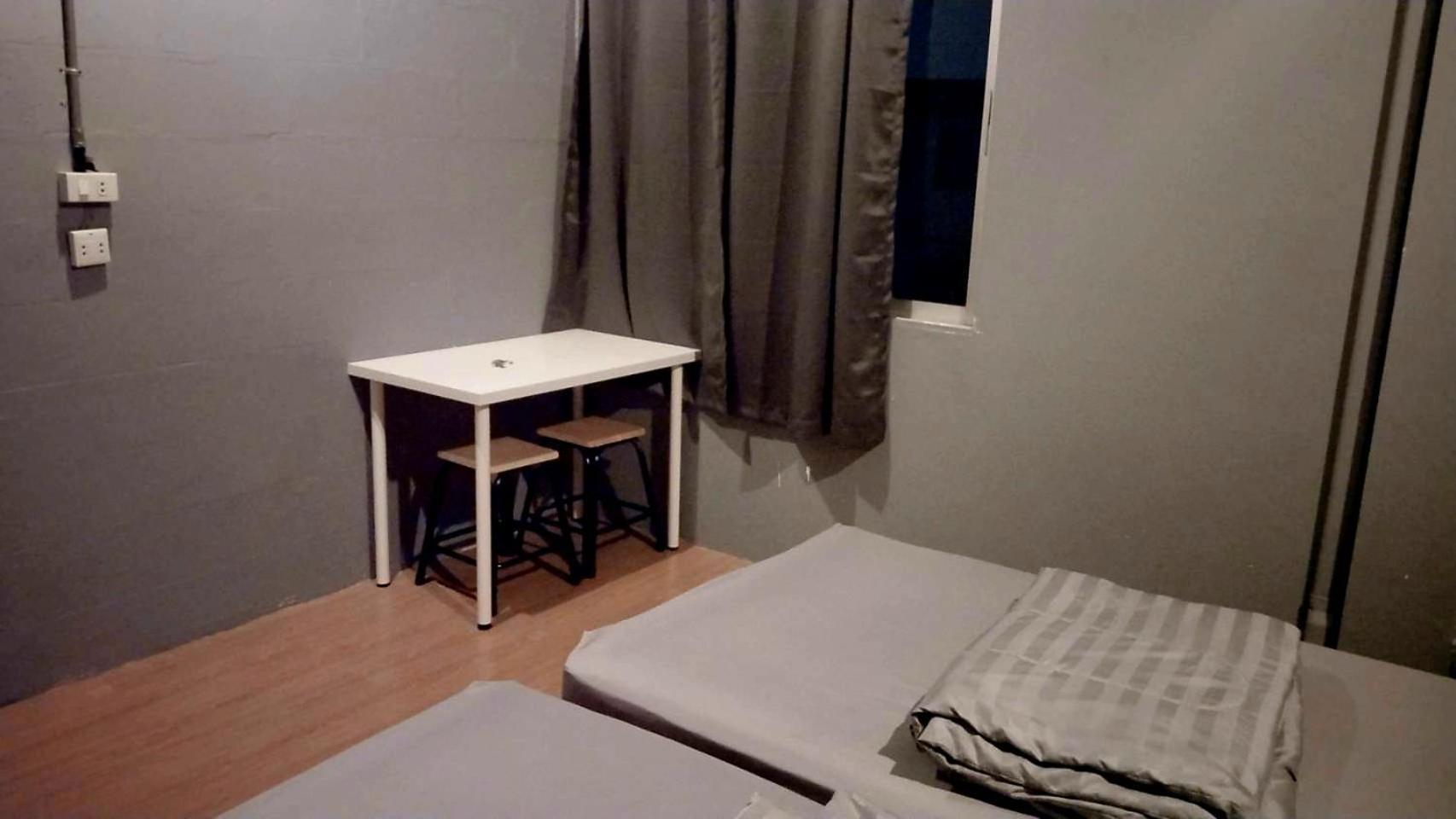 Youyen Hostel Банкок Екстериор снимка