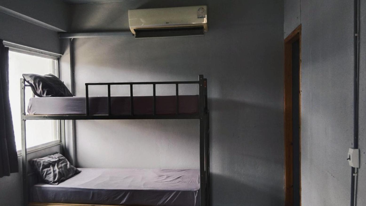 Youyen Hostel Банкок Екстериор снимка