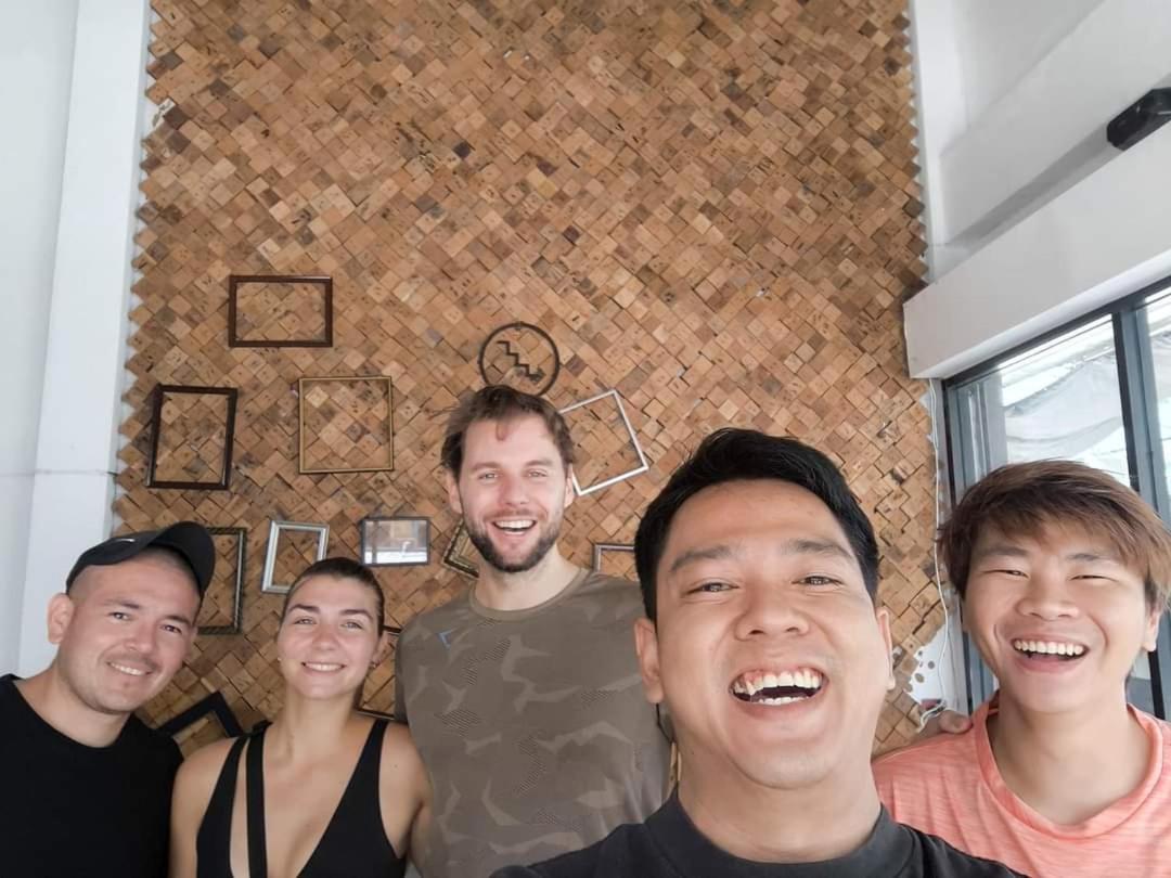 Youyen Hostel Банкок Екстериор снимка