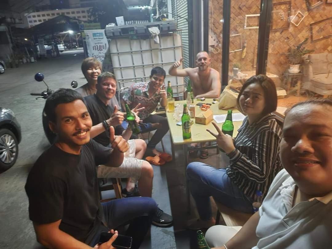 Youyen Hostel Банкок Екстериор снимка